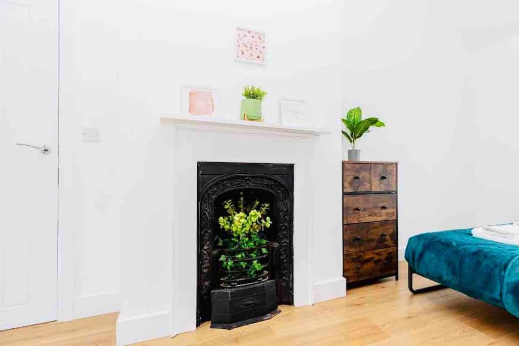 Sleeps 6 The Lovely Lymington Lock Off ภายนอก รูปภาพ